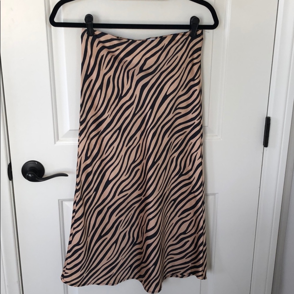Gorgeous Flowy Leopard Skirt